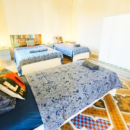 By Plaza Catalunya Rooms บาร์เซโลนา ภายนอก รูปภาพ